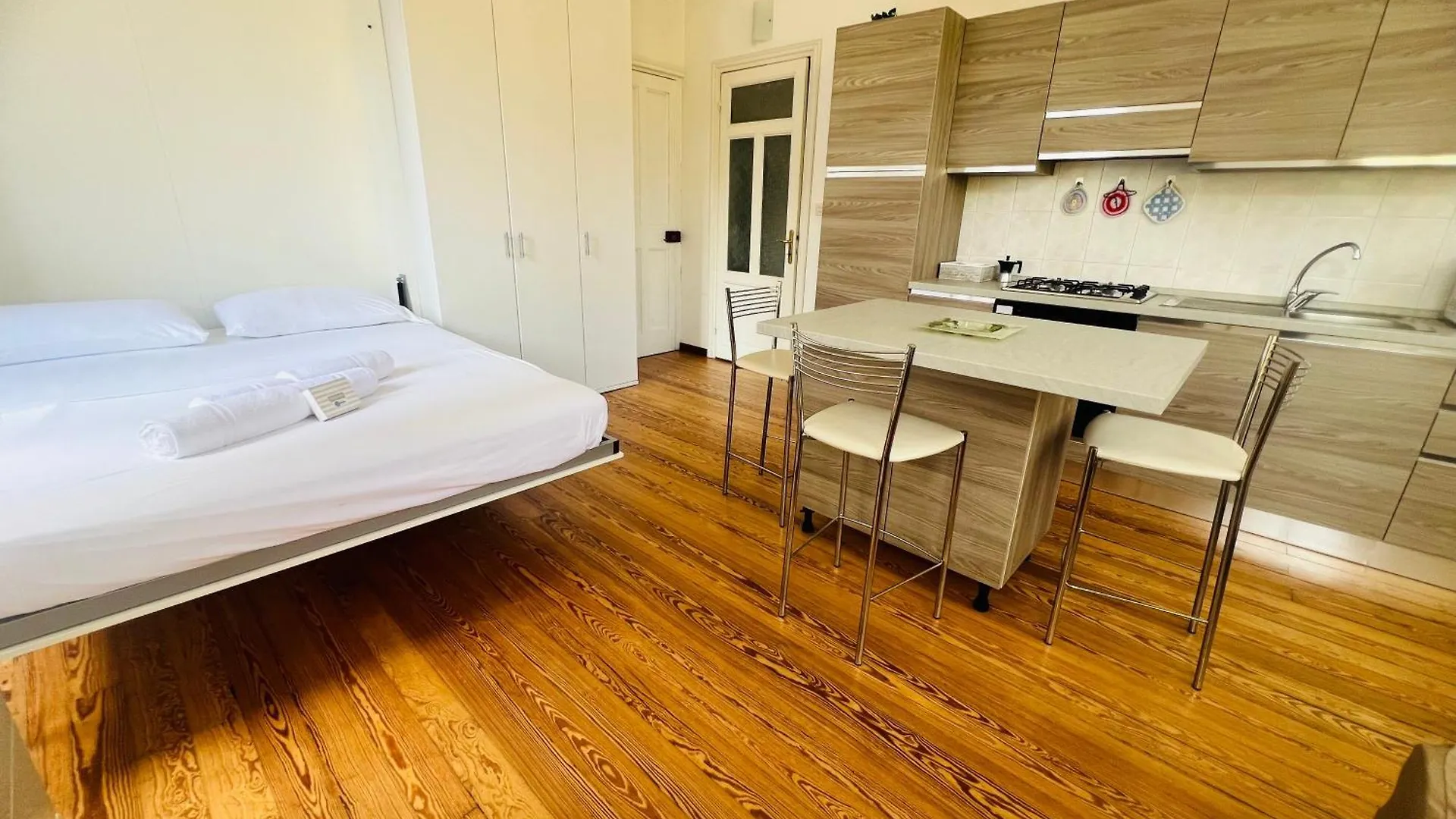 Suite A 5 Minuti Dal Centro A Piedi - Санремо Апартаменты